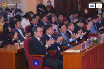 [SV_STARTUP-2020] Phó Chủ tịch Quốc hội Phùng Quốc Hiển dự lễ Khai mạc SV_STARTUP-2020
